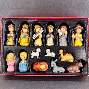 Vintage 1980s Plastic Nativity Figurine Set 14pc by Enesco Christmas Holiday